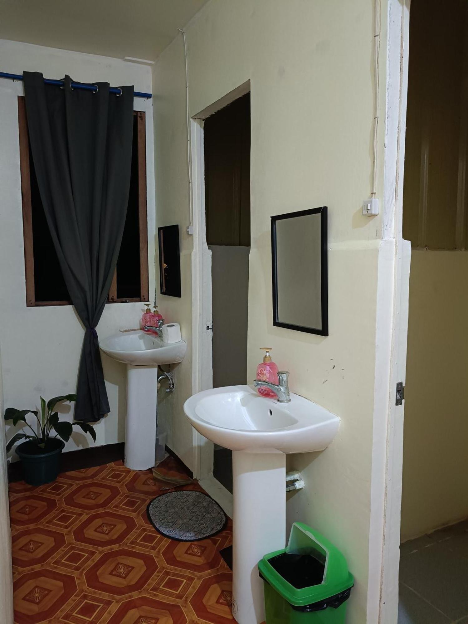 Aloha Hostel Siargao 제너럴 루나 외부 사진